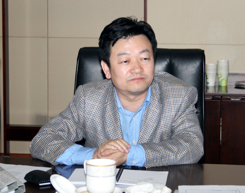 部抗震救灾应急指挥领导小组工作班子仔细研究认真落实相关工作