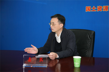 嘉宾与网友交流