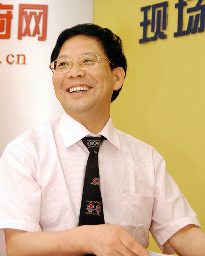 姜建军接受中国政府网专访