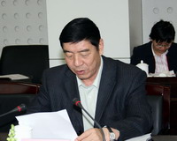 贠小苏做重要讲话