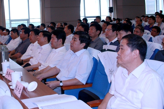 部领导出席寻明胜同志先进事迹报告会