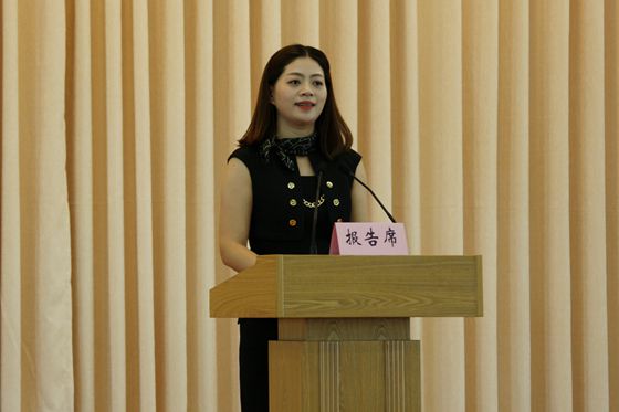 武汉市国土资源和规划局江岸分局地籍科科长潘虹讲述陈慧丽先进事迹
