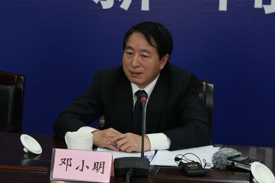 科技部社会发展科技司副司长邓小明回答记者提问