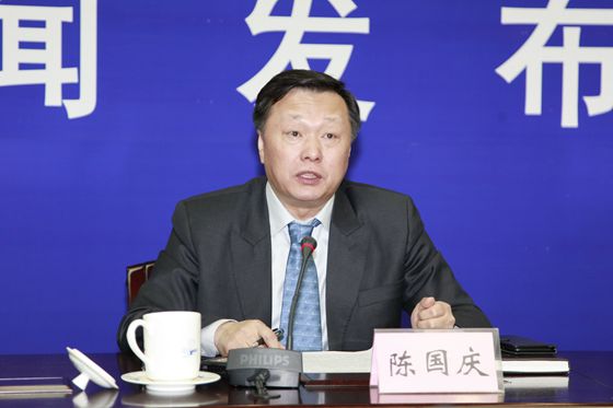国土资源部土地利用管理司陈国庆副司长介绍有关情况