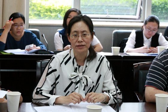 记者提问