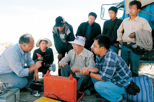 赵文津:地质科学高峰的攀登者